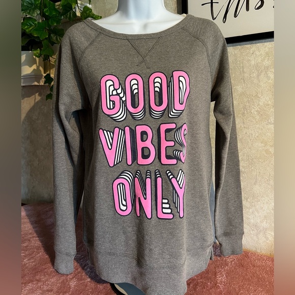 Alternative Tops - Alternative Good Vibes Only long sleeve sweatshirt